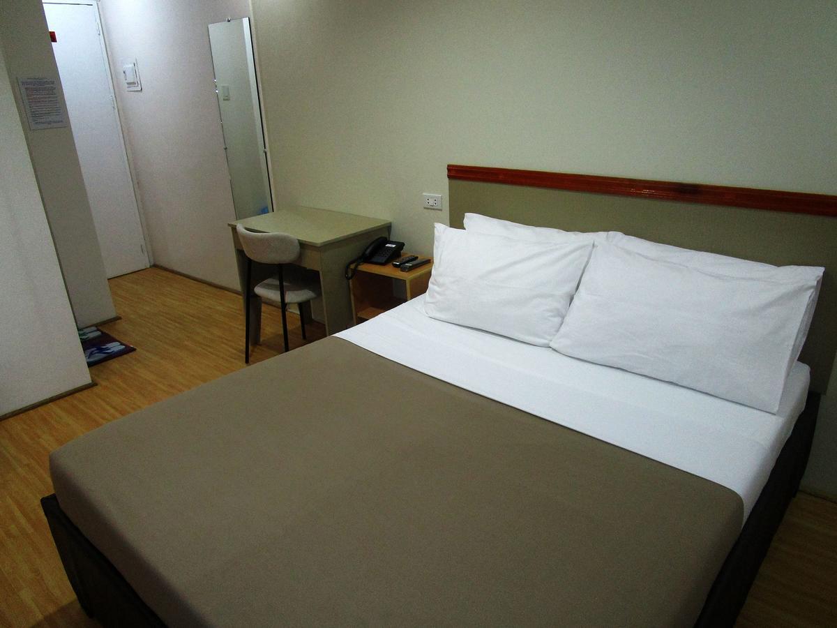 Citiscape Hotel Davao City Buitenkant foto